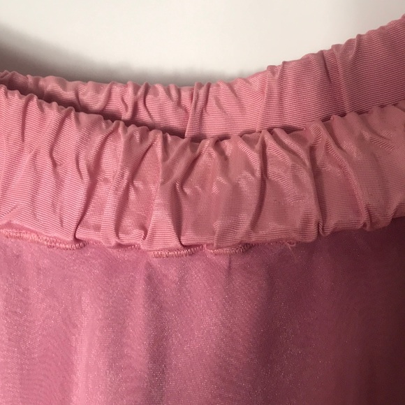 Beautiful flowing satin skirt with elastic waist - Picture 4 of 4